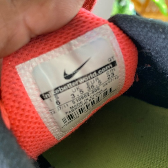 NIKE AIR PEGASUS BLK/PK - Picture 4 of 4